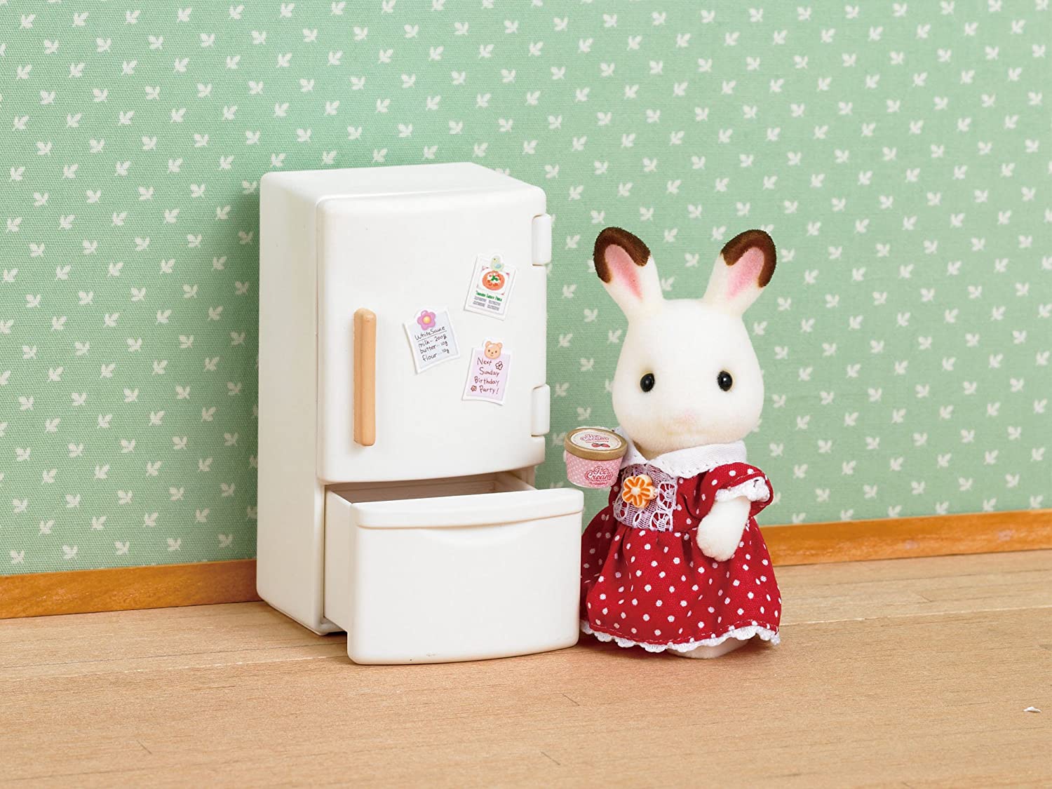 Calico critters hot sale refrigerator