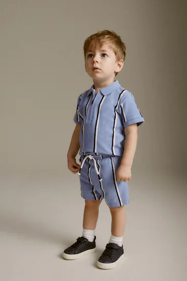 |Boy| Conjunto De 2 Peças De Camisa Polo e Shorts com Zíper - Blue Vertical Stripe (3 meses a 7 anos)