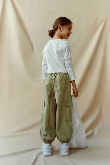 |Girl| Calça Cargo Parachute Forrada (3-16 anos)