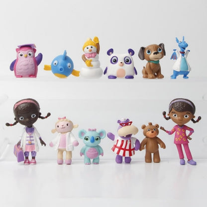 HOAME Pacote de 12 bonecas do hospital Doc McStuffins, boneco de ação para topo de bolo de aniversário (Lambie Cordeiro Peluche Dragão Boneco de Neve Gelado Hipopótamo Hallie)