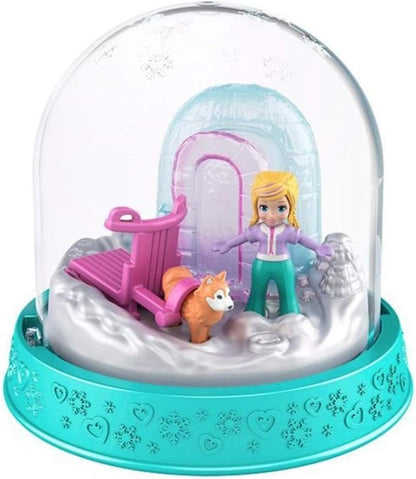 Polly Pocket Winter Fun Snow Globe - Polly vai de trenó puxado por cães até seu iglu