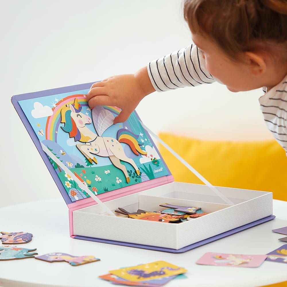 Janod - Magnéti'Book Unicorns - Juego educativo de 44 imanes con 10 cartas modelo - Juguete infantil de cartón FSC - Desarrolla la destreza y la imaginación - A partir de 3 años