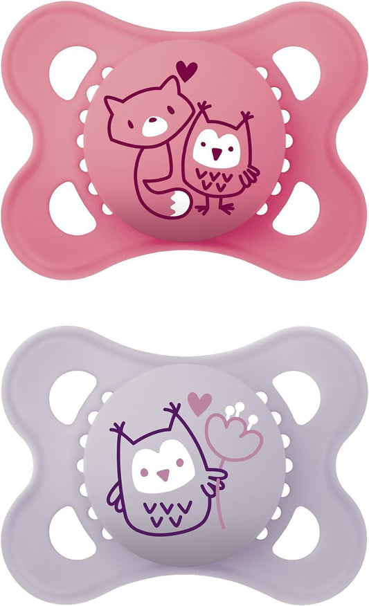 MAM Chupeta original de 2 a 6 meses (pacote com 2), chupeta para bebê feita de material sustentável, tetina de silicone SkinSoft, com estojo para chupeta MAM, rosa/roxo (os designs podem variar)