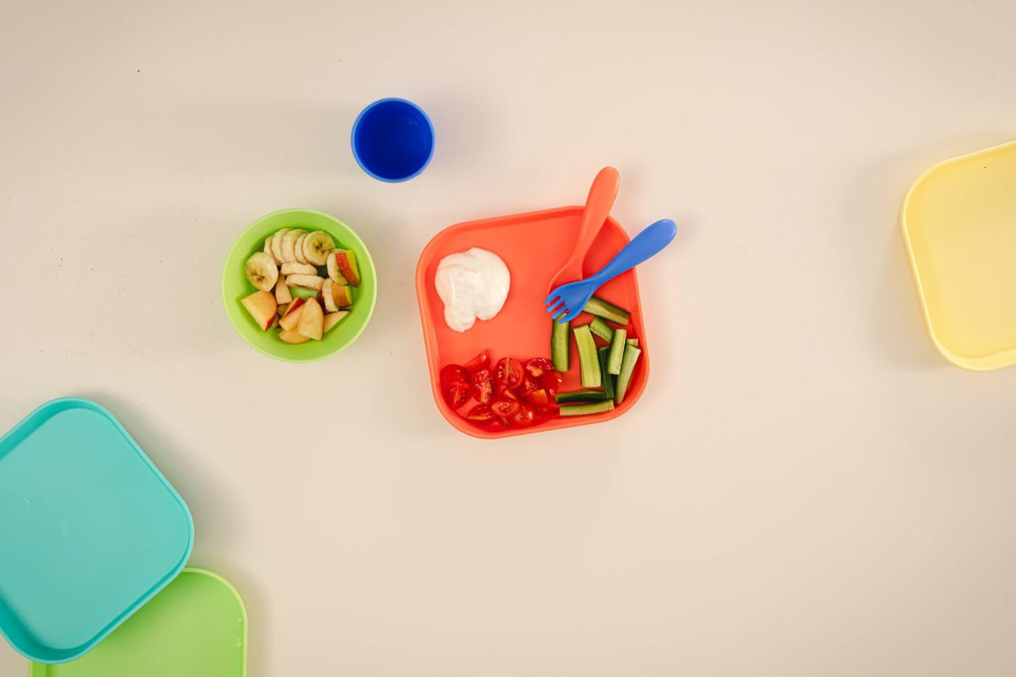 Nuby Potes de armazenamento Good Square Meal Nesting - Duráveis | Laváveis na máquina de lavar louça | Autoalimentados (pacote com 3)