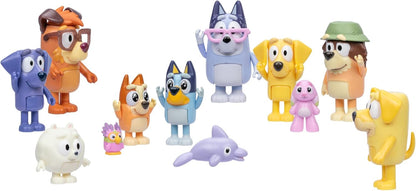 Bluey O conjunto Super Fan inclui doze figuras de 2 a 2,5 polegadas