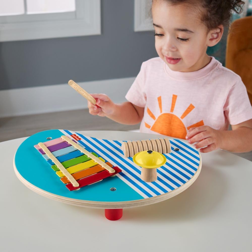 Fisher-Price Mesa musical de madeira de brinquedo para crianças com instrumentos de percussão, 3 peças de madeira para brincadeiras de desenvolvimento para crianças em idade pré-escolar com mais de 2 anos