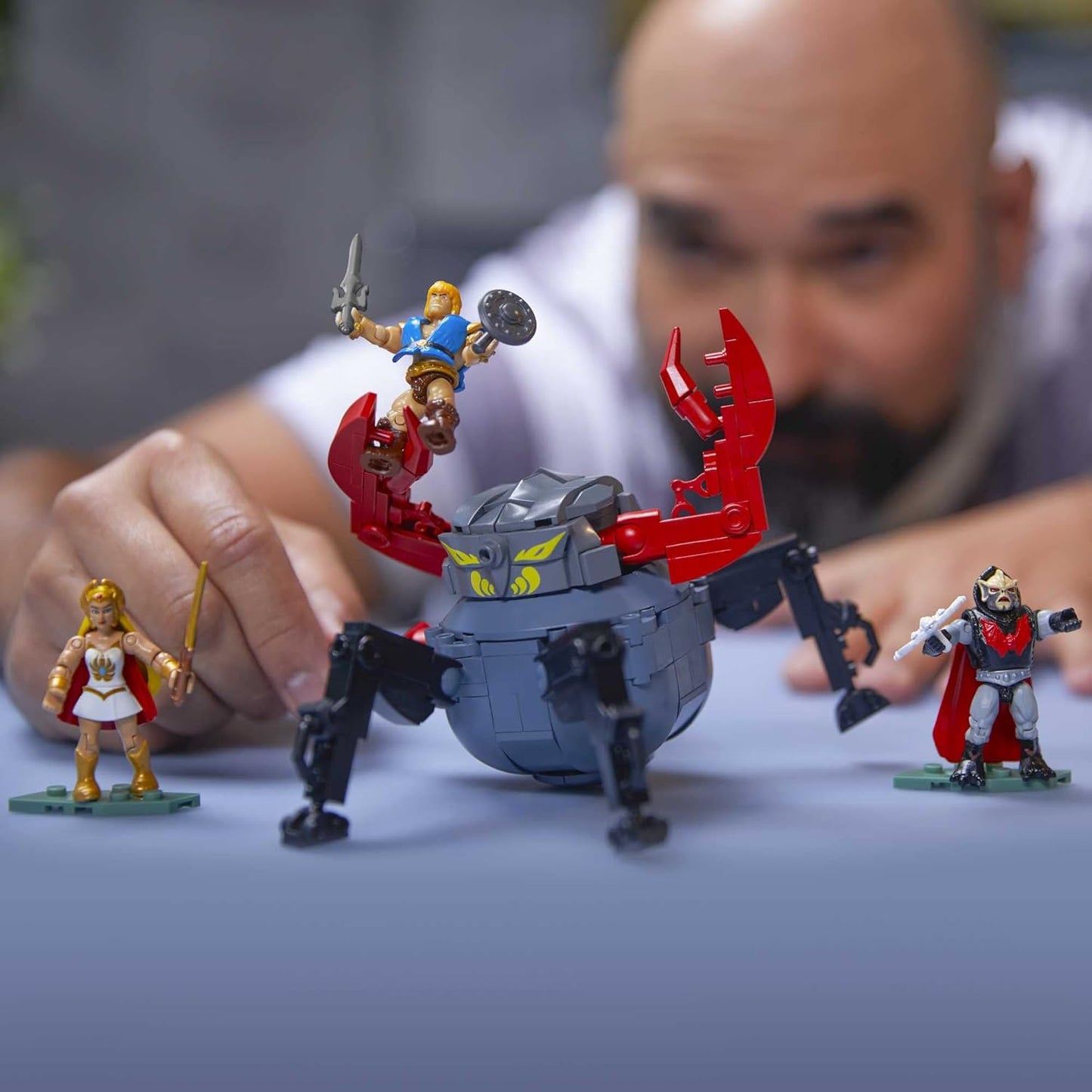 MEGA Masters of the Universe She-Ra vs Hordak & Monstroid MOTU Fan Colecionador Toy Car Building Set, figura do Príncipe Adam, para meninos e meninas com mais de 8 anos