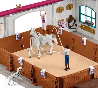 Schleich 42639 Picadeiro Peppertree, a partir de 5 anos, HORSE CLUB - Playset, 179 peças