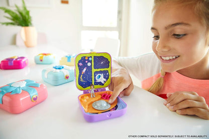 Polly Pocket Hidden Hideouts Moon Rockin’ Adventure compacto, boneca e acessórios