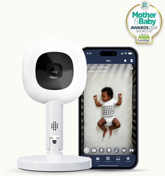 Nanit Smart Baby Monitor Pro 1080p HD y soporte Flex Duo, con pantalla dividida y función de zona de alerta, incluye banda de respiración pequeña y blanca