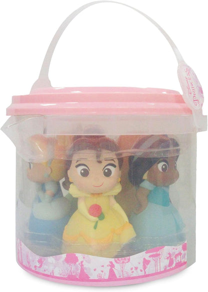 Disney Store Juego de juguetes de baño oficial de princesas Disney, juego de 5 piezas, incluye Rapunzel, Bella, Cenicienta, Tiana y Princesa Jasmine, juguetes de baño con cubo de almacenamiento, apto para 6 meses en adelante