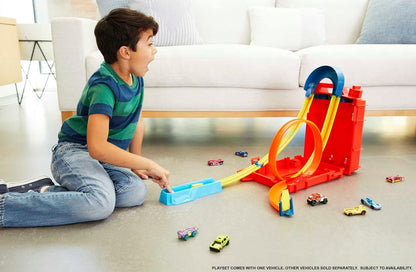 Hot Wheels Track Builder Unlimited Fuel Can Stunt Box, paquete de construcción de pistas para acrobacias y carreras, almacenamiento de pistas y coches de juguete, se conecta a otros juegos, regalo para niños de 6 años en adelante, HDX78