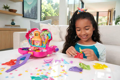 Polly Pocket Mini brinquedos | Playset grande e compacto com 2 micro bonecas e acessórios | Festa Flamingo | Brinquedos de viagem e presentes para crianças