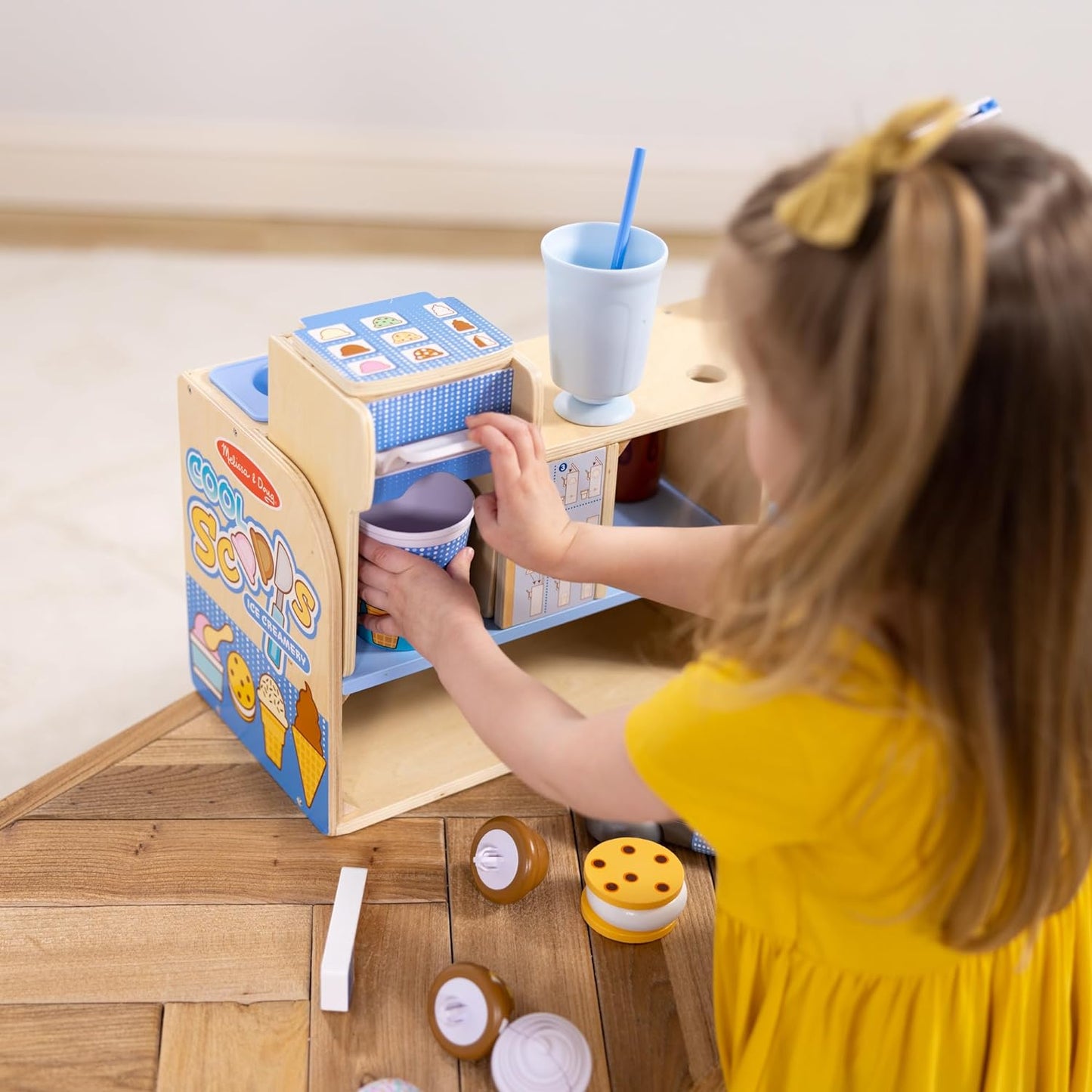 Melissa & Doug Colheres legais de madeira para brincar de sorvete, brinquedo de cozinha, brinquedo de sorvete para meninas e meninos, brinquedo montessori de fingir comida de 3 anos, presente para menino ou menina de 3 anos