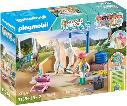 Playmobil 71354 Estación de lavado de caballos en cascada con Isabella y la Leona, paseos extensos y selfies conjuntos, juegos de rol divertidos e imaginativos, juegos sostenibles adecuados para niños a partir de 5 años