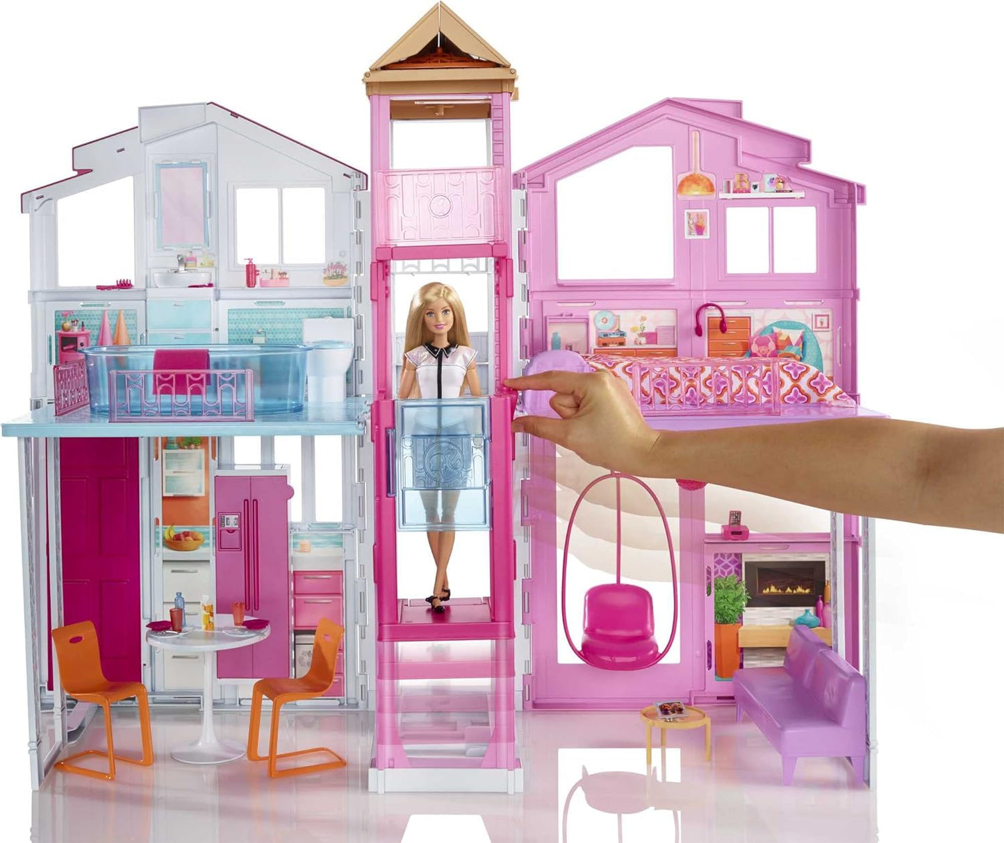 Barbie Casa de bonecas de 3 andares com elevador, cadeira de balanço, móveis e acessórios, dobrável para portabilidade e viagem, DLY32