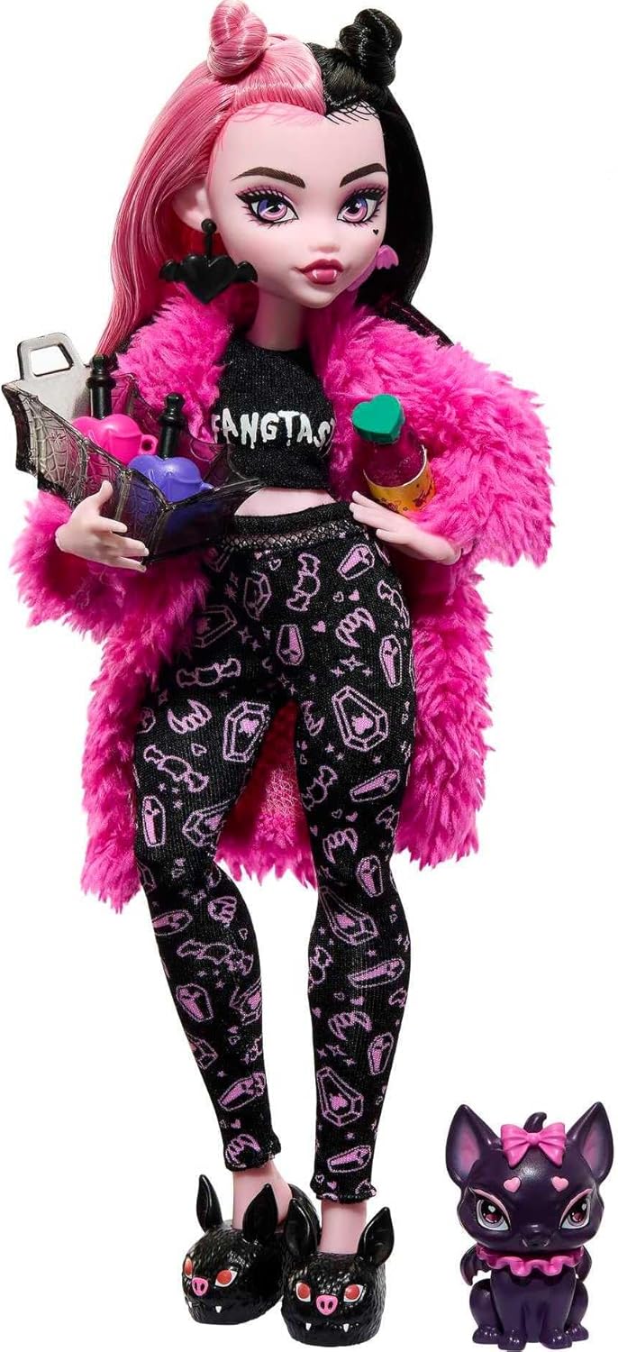 Muñeca Monster High y Accesorios para Fiesta de Pijamas, Draculaura Pet Bat Count Fabulous Doll, Creepover Party, HKY66