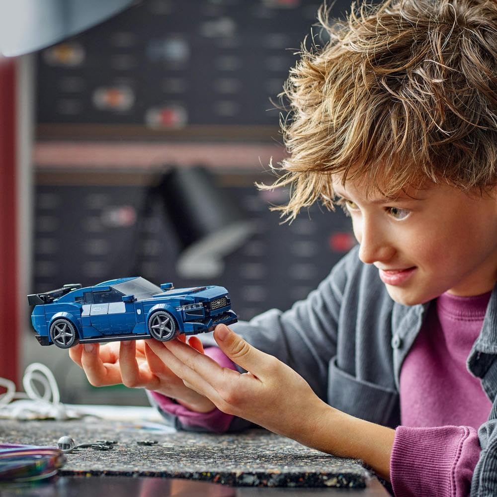 LEGO Speed Champions 2023 McLaren Formula 1 Race Car Toy para crianças de 9 anos ou mais, meninos e meninas que amam brincadeiras independentes, conjunto de modelos de veículos edificáveis, decoração de quarto infantil, presente de aniversário 76919