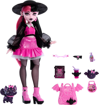 Monster High Boneca Draculaura com Pet Bat-Cat Count Fabulous e acessórios como mochila, livro de feitiços, caixa de bento e muito mais