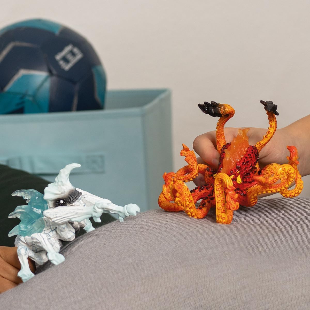 Schleich 70826 Ice Bug vs. Fire Kraken, a partir de 7 anos ELDRADOR CREATURES - Estatueta, 31 x 16 x 18 cm