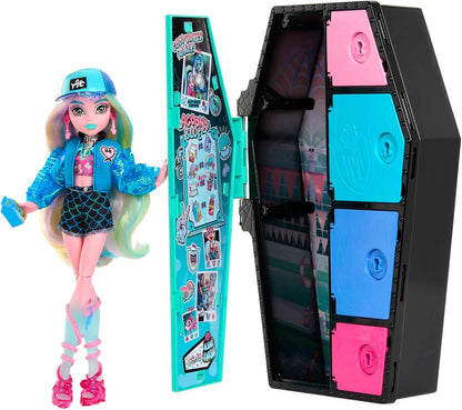 Monster High Boneca e conjunto de moda, Lagoona Blue com armário de vestir e mais de 19 surpresas, Skulltimate Secrets, HKY64