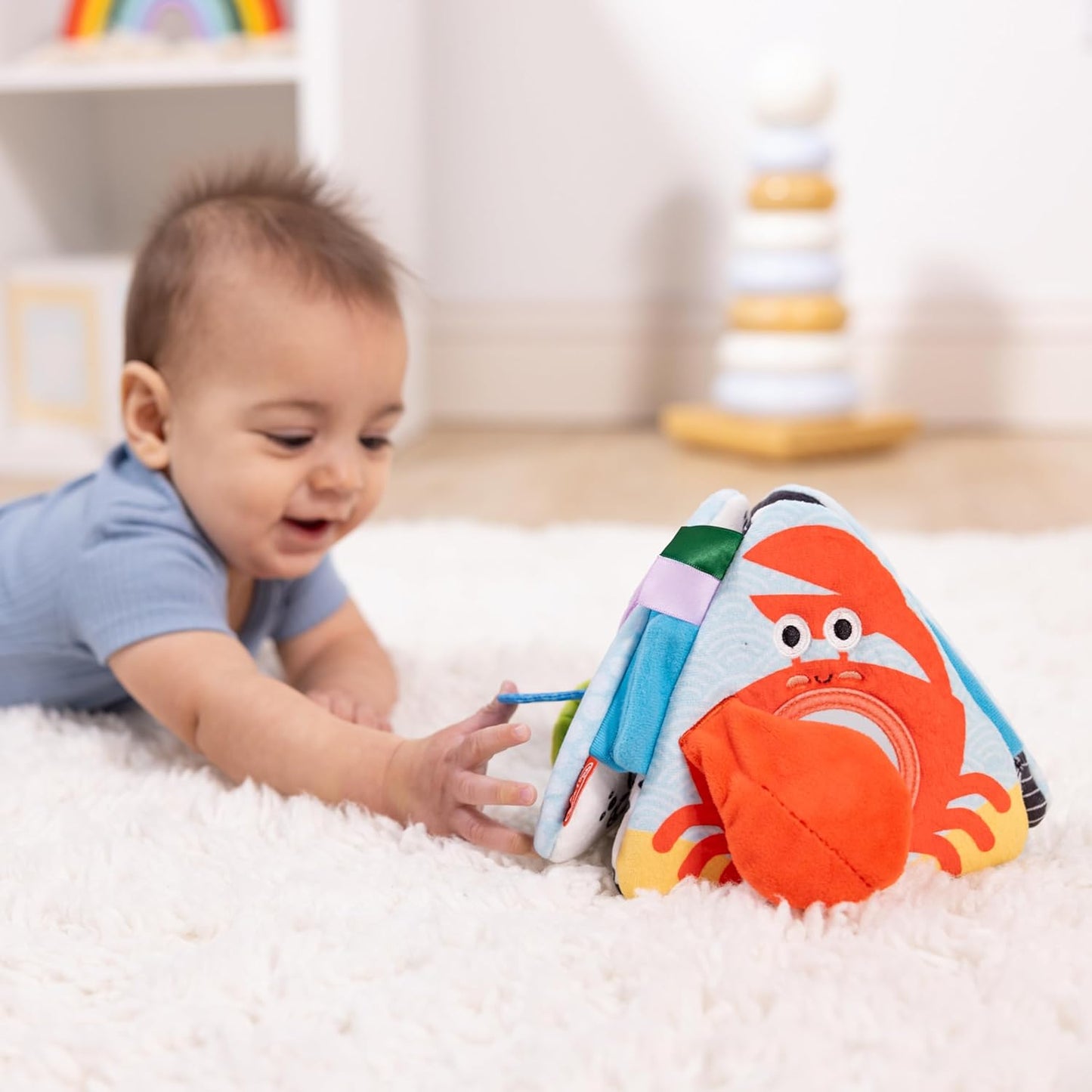 Melissa & Doug 50744 Ocean Tummy Time Triangle Bebê infantil, texturas sensoriais macias, espelho, brinquedo de chão para recém-nascidos até 6 meses de idade