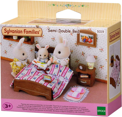 Sylvanian Families 5338 Conjunto de Quarto Infantil, Multicolor & Famílias - Cama Semi-Casal