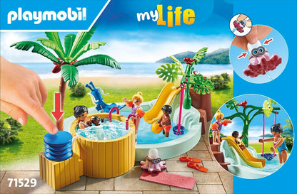 PLAYMOBIL Pacote promocional 71529 myLife: Piscina infantil com banheira de hidromassagem, diversão aquática na piscina infantil, incluindo escorregador de ondas, balanço de mola e balanço para bebês