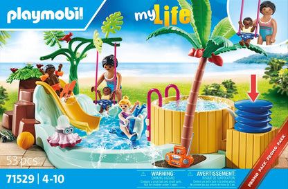 PLAYMOBIL Pacote promocional 71529 myLife: Piscina infantil com banheira de hidromassagem, diversão aquática na piscina infantil, incluindo escorregador de ondas, balanço de mola e balanço para bebês