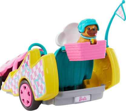 Barbie Boneca Stacie com carrinho de kart com rodas giratórias, cachorro, acessórios e folha de adesivos, conjunto de brinquedos de 9 peças, HRM08