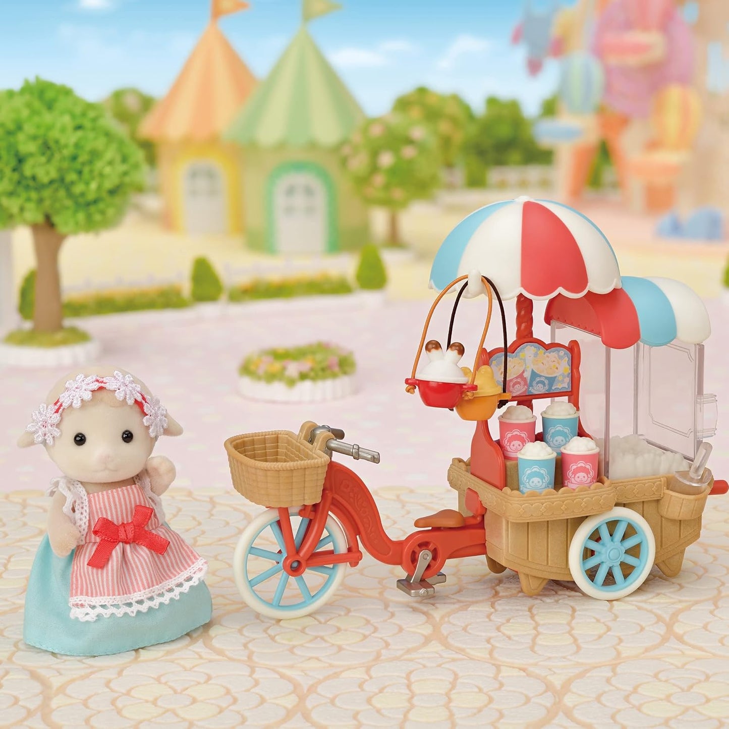 Sylvanian Families 5653 Popcorn Delivery Trike - Conjunto de casa de bonecas, multicolorido e berço com móbile