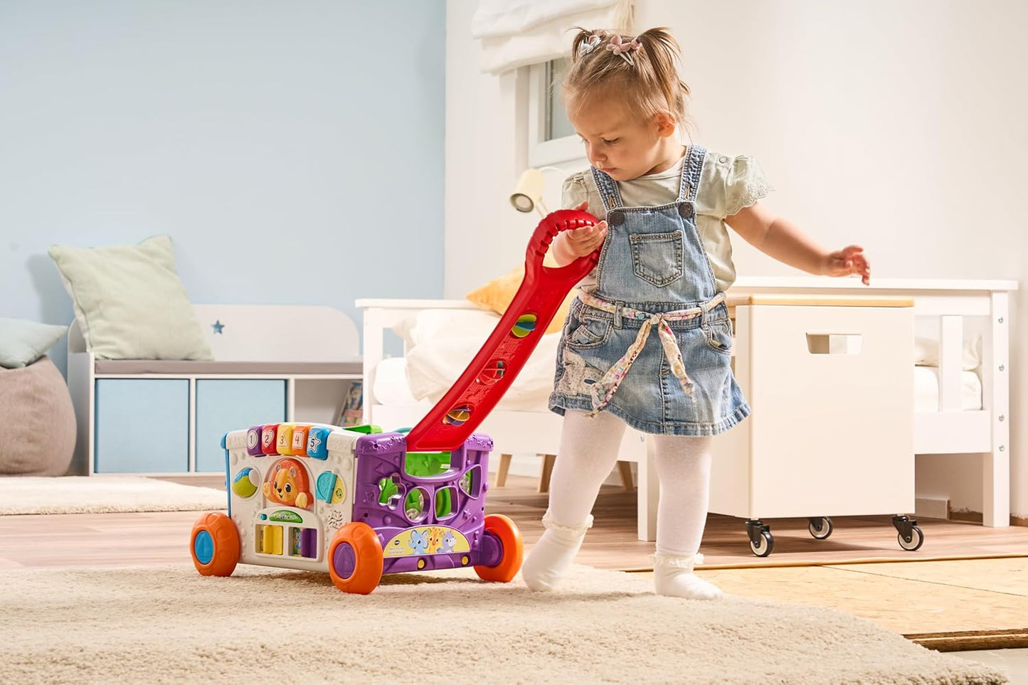 VTech Carrinho de atividades Baby Sort & Discover, Painel de atividades com luzes e materiais manipuláveis, animais, números e cores, brinquedo interativo, presente para crianças de 12, 18, 24 meses ou mais, versão em inglês