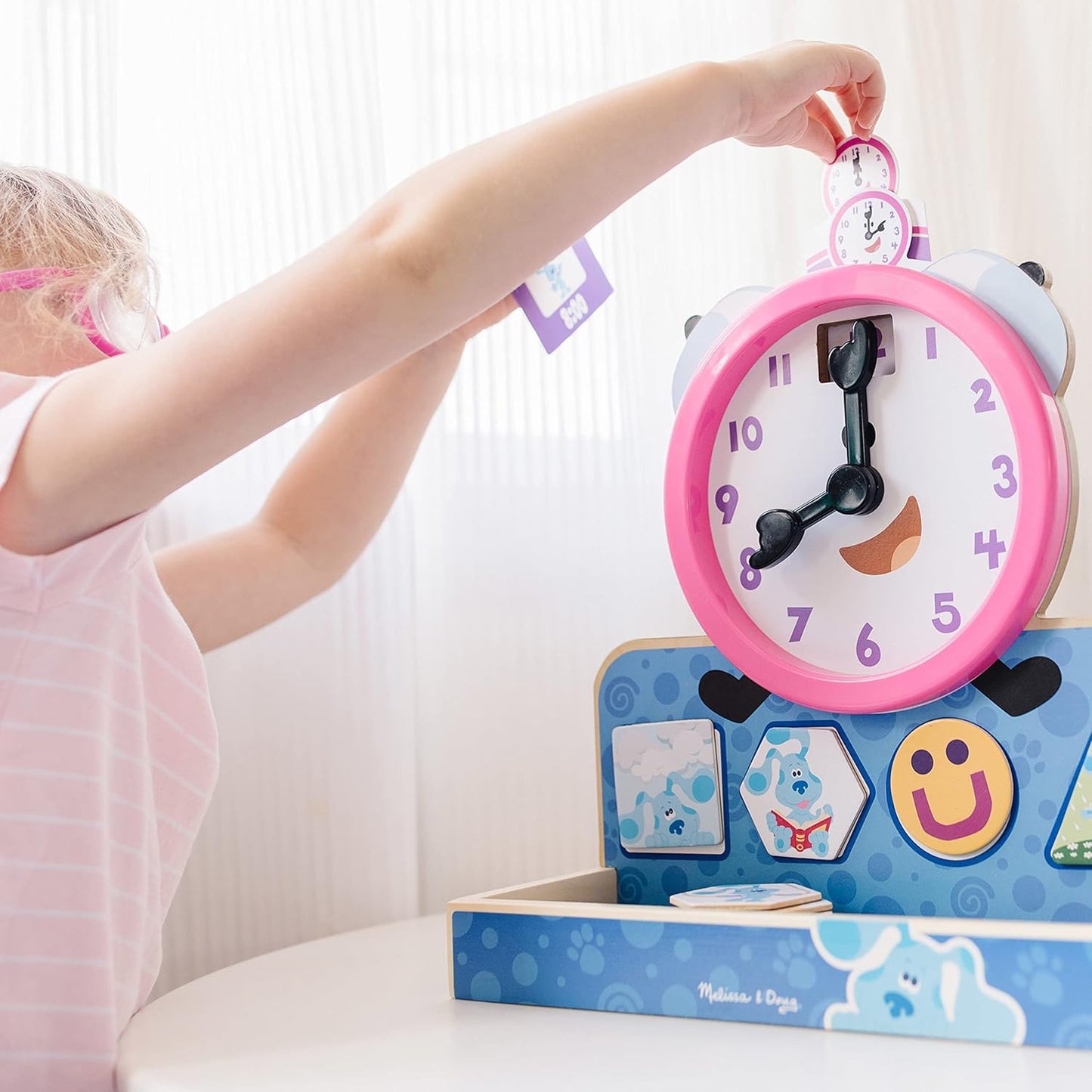 ¡Las pistas de Melissa y Doug Blue y tú! Reloj magnético Tickety Tock de madera