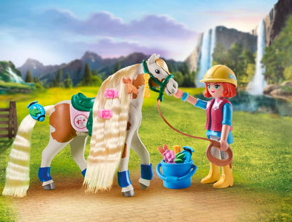 Playmobil 71639 Cavalos da Cachoeira: Ellie com Cavalo, incluindo acessórios de cabelo para penteados de cavalo criativos e duas pulseiras de silicone reais, conjuntos de jogos sustentáveis adequados para crianças a partir de 5 anos