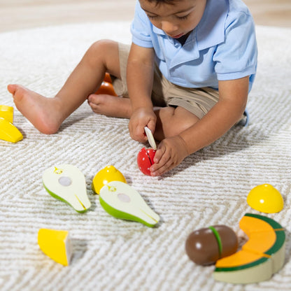 Melissa & Doug Conjunto de corte de brinquedos de frutas de madeira | Crianças brincam com comida | Brinquedos de dramatização para crianças | Acessórios de cozinha para crianças | 3+ | Presente para menino ou menina, preto