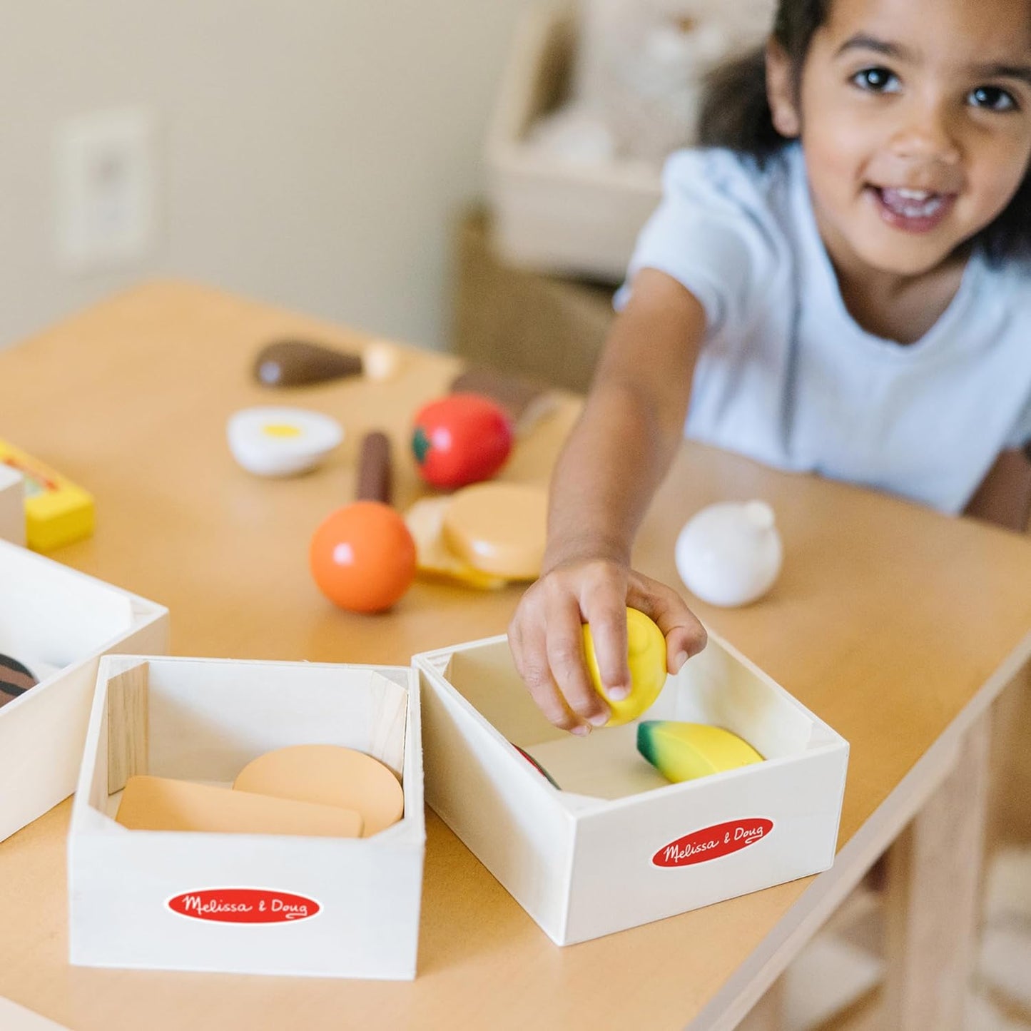 Melissa &amp; Doug Comida de juguete para cortar de madera Juguetes de comida de madera Comida de juguete Comida de juguete Accesorios de cocina 3+ Regalo para niño de 3 años, Regalo para niña de 3 años