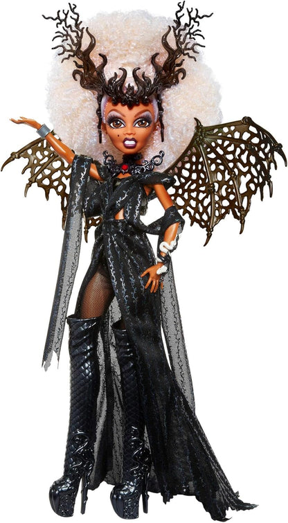 Monster High Boneca RuPaul, Dragon Queen versão colecionável da UE com vestido preto brilhante, botas de cano alto, asas e embalagem premium