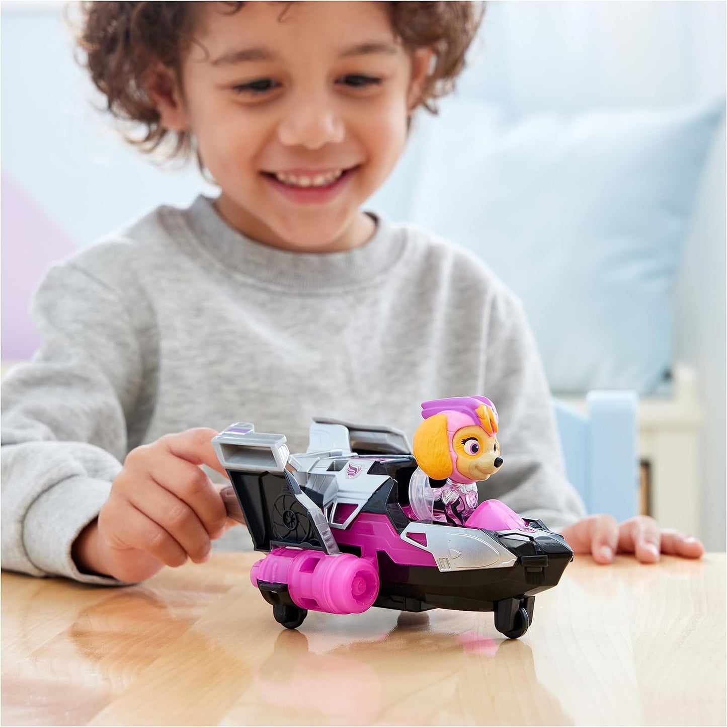 Paw Patrol: The Mighty Movie Airplane Toy com Skye Mighty Pups boneco de ação, luzes e sons, brinquedos infantis para meninos e meninas 3+