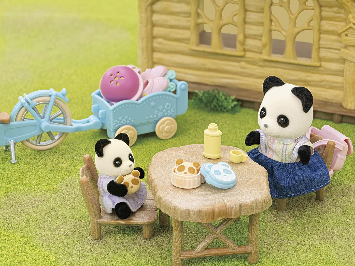 Sylvanian Families Conjunto de bicicleta e skate - Panda Girl - conjunto de casa de bonecas 5652