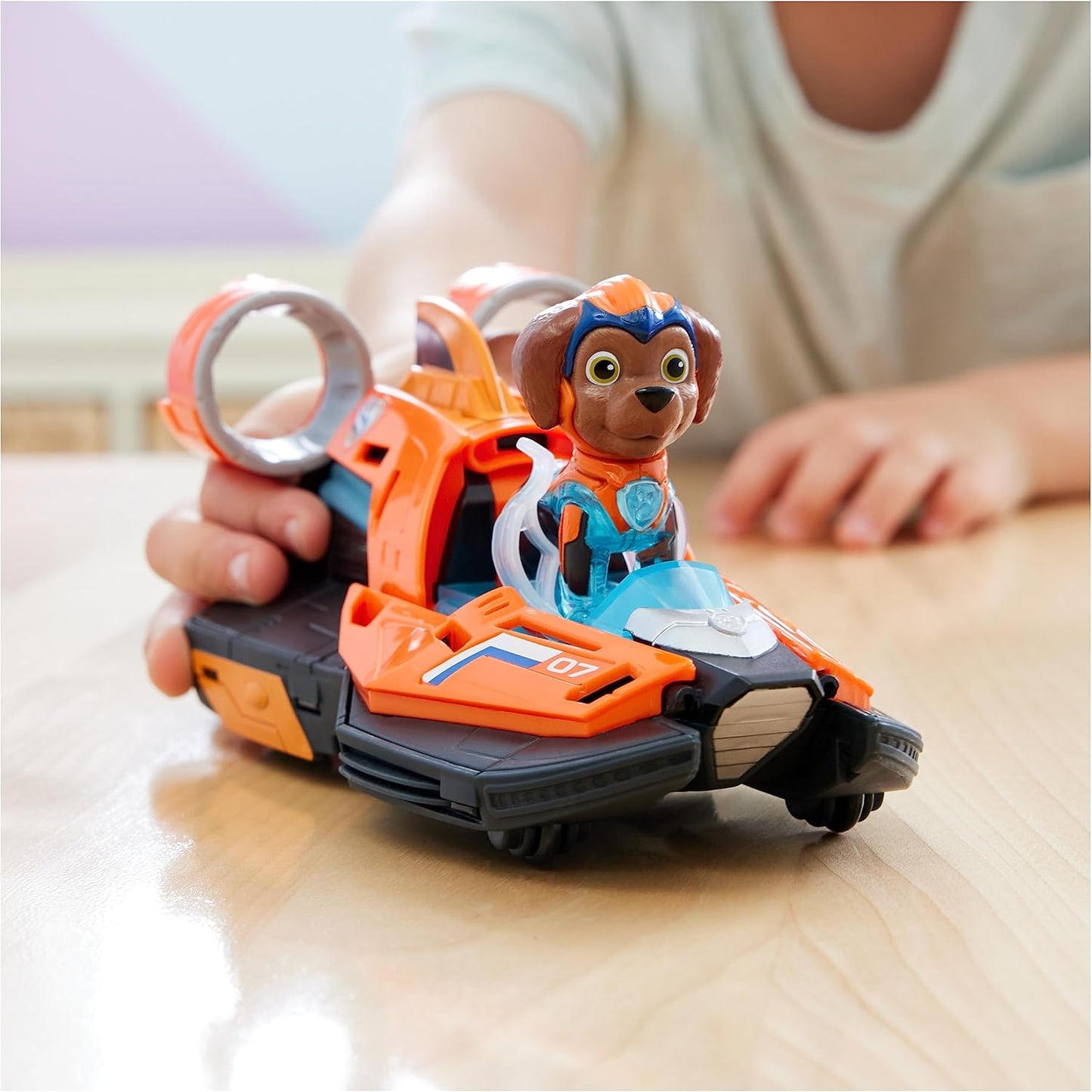 Paw Patrol: The Mighty Movie, Toy Jet Boat com Zuma Mighty Pups boneco de ação, luzes e sons, brinquedos infantis para meninos e meninas 3+