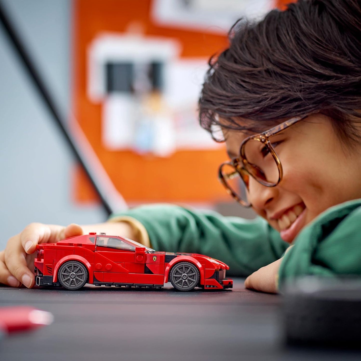 LEGO Speed Champions Ferrari 812 Competizione, kit de construção de modelo de brinquedo de carro esportivo para crianças, meninos e meninas, série 2023, conjunto de veículos de corrida colecionáveis 76914