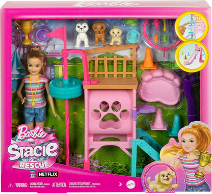 Barbie e Stacie para o resgate Boneca e conjunto de brinquedos, pista de obstáculos para filhotes com boneca, 3 bonecos de cachorro e 18 acessórios, para maiores de 3 anos, HRM10