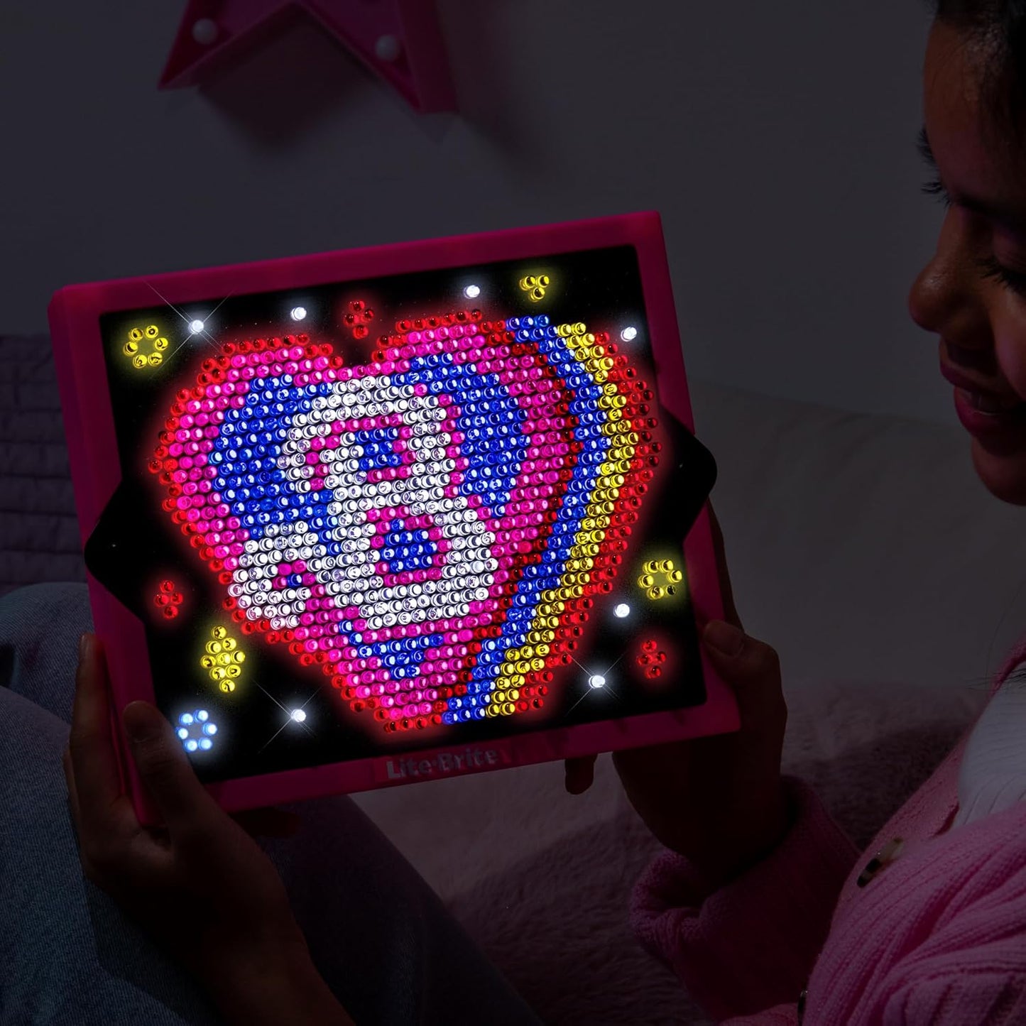 Lite Brite | Edição Barbie Super Brilhante HD | Prancheta iluminada, placa LED, brinquedos iluminados para brincadeiras criativas, prancheta com efeito neon de arte brilhante, brinquedos leves para crianças de 4 anos ou mais