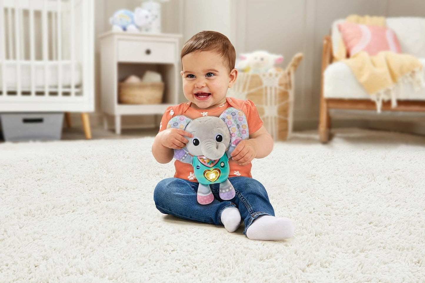 VTech Baby Cuddle &amp; Sing Elephant, Juguete Interactivo para Bebé con Luces, Números y Canciones, Sonajeros y Texturas, Regalo para Bebés de 3, 6, 9, 12 Meses+, Versión en Inglés