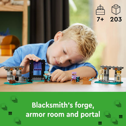 LEGO Minecraft The Armory Building Toys para crianças, meninos e meninas a partir de 7 anos, apresentando figuras de personagens, incluindo Alex com uma espada de diamante e conjunto de armas