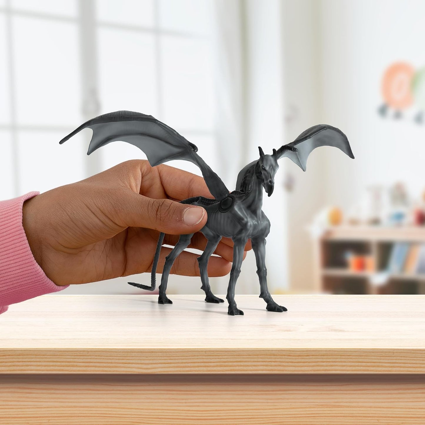 Schleich 13996 Thestral, a partir de 6 anos WIZARDING WORLD - Estatueta, 21 x 16 x 18 cm