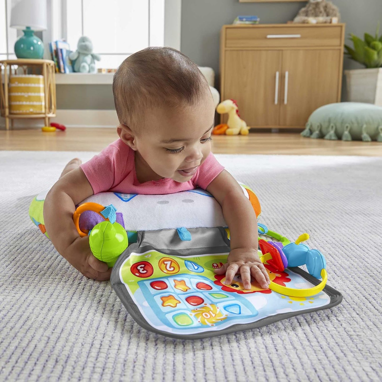 Fisher-Price Littlest Gamer Tummy Wedge, brinquedo sensorial para bebê na hora da barriga