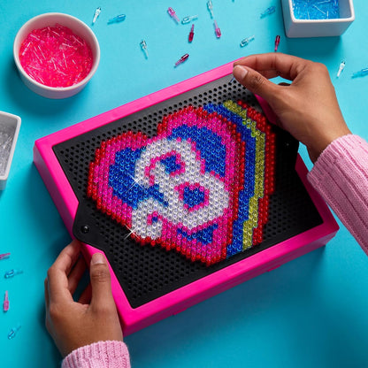 Lite Brite | Edição Barbie Super Brilhante HD | Prancheta iluminada, placa LED, brinquedos iluminados para brincadeiras criativas, prancheta com efeito neon de arte brilhante, brinquedos leves para crianças de 4 anos ou mais