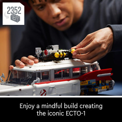 LEGO Icons Ghostbusters ECTO-1 Kit para carro, conjunto grande para adultos, ideia de presente para homens, mulheres, ela, ele, modelo colecionável para exibição, decoração nostálgica para casa 10274