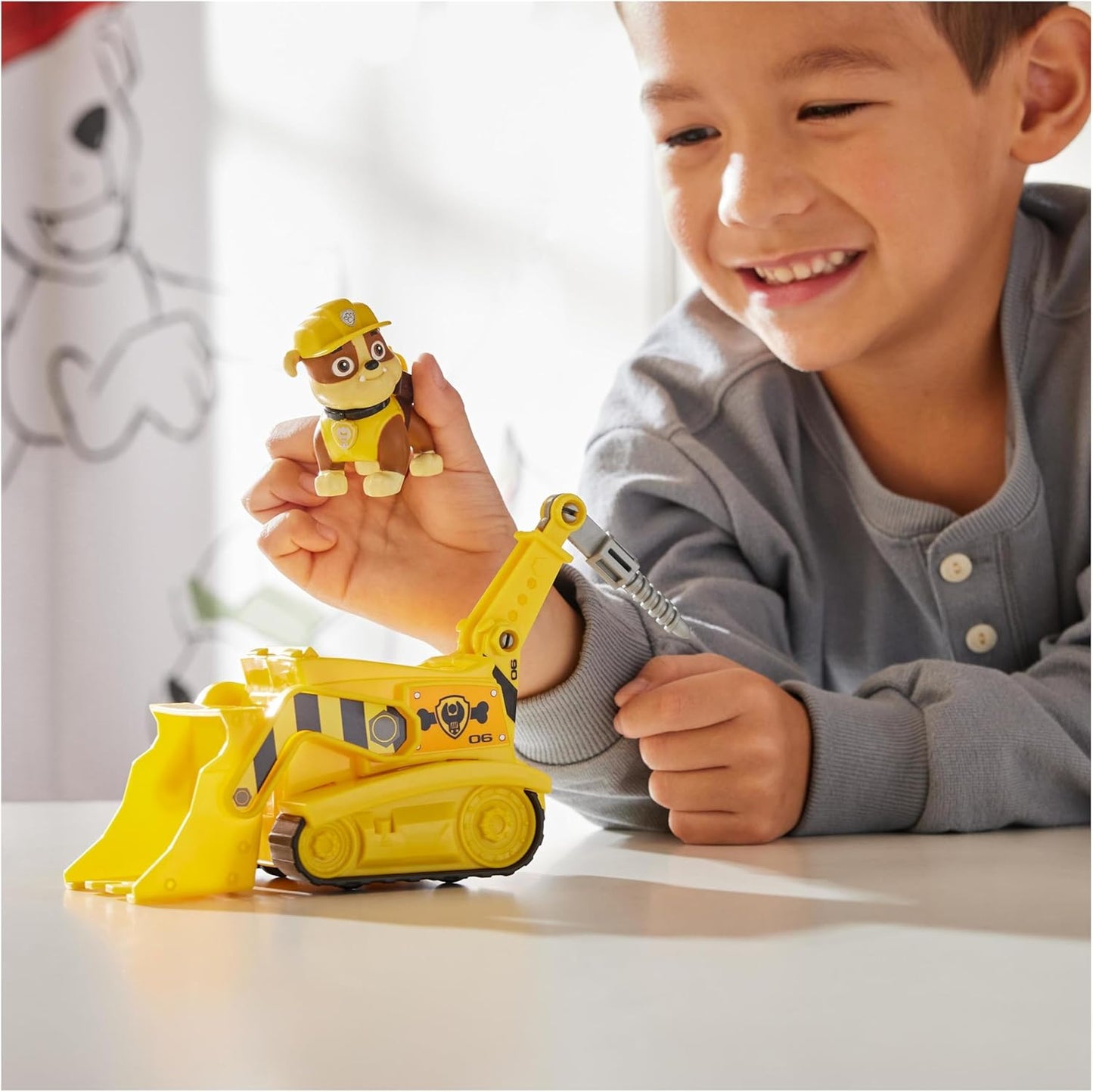 Paw Patrol, Bulldozer de Rubble, vehículo de juguete con figura de acción coleccionable, juguetes sostenibles para niños y niñas de 3 años en adelante